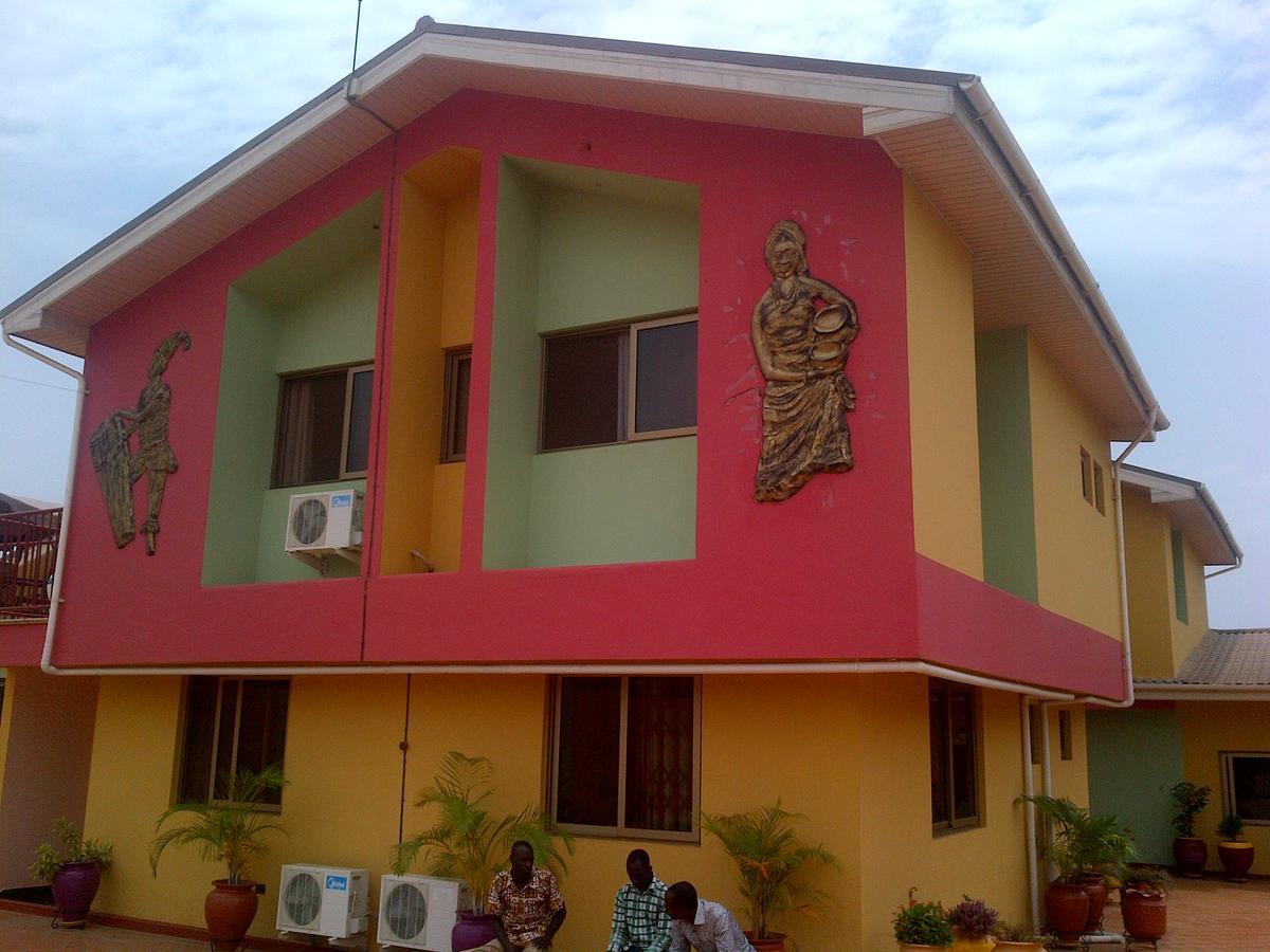 Ruby Kay Hotel Ogbodjo Exterior photo